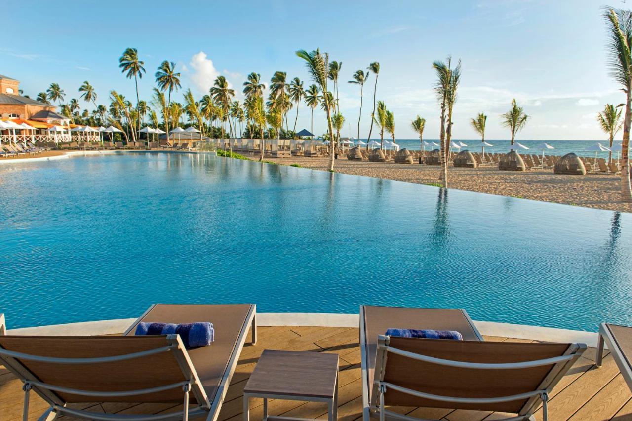 Nickelodeon Hotels & Resorts Punta Cana Exterior foto Infinity pool at the Hard Rock Hotel & Casino Punta Cana